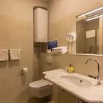 Pensión Tifani Luxury 4*