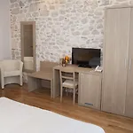 Tifani Luxury