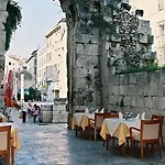 Tifani Luxury 4*