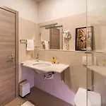 Pensión Tifani Luxury