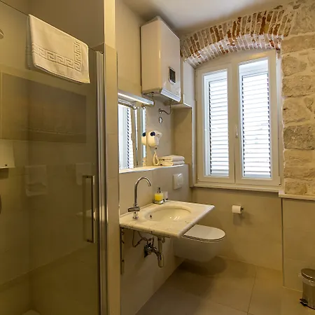 Gostinjska kuća Tifani Luxury Split