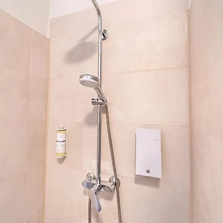 ティファニ ラグジュアリー ルームズ