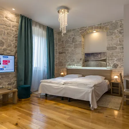 Tifani Luxury Guest house