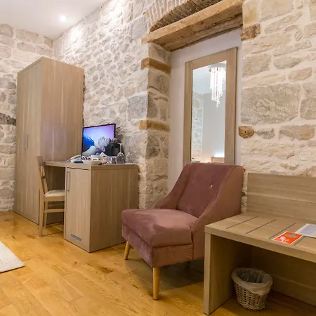 Tifani Luxury Guest house 4*