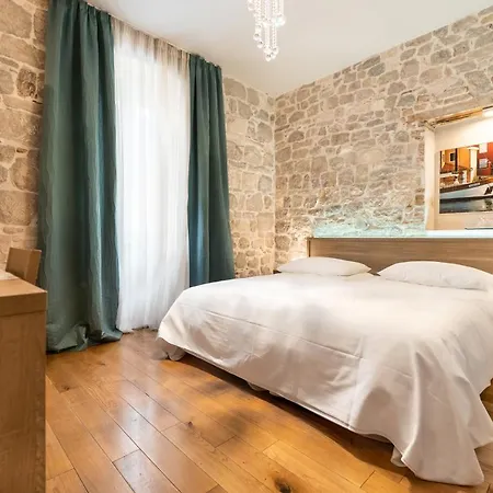 Tifani Luxury Guest house Split