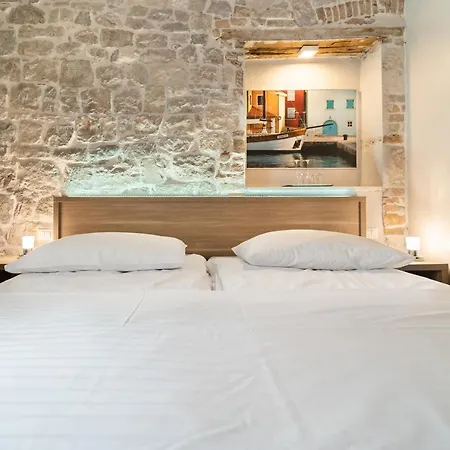 Tifani Luxury Guest house Split