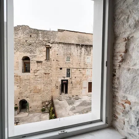 Tifani Luxury 4* Split