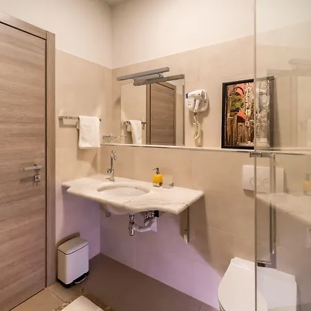 Гостевой дом Tifani Luxury