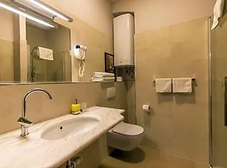 Tifani Luxury Πανσιόν Σπλιτ