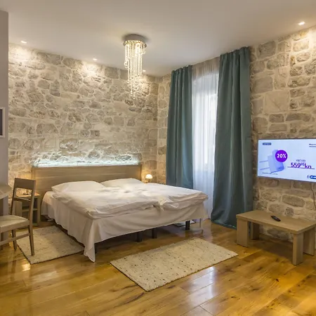 Tifani Luxury 4* Сплит