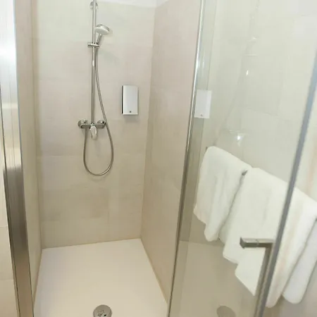Tifani Luxury Πανσιόν Σπλιτ