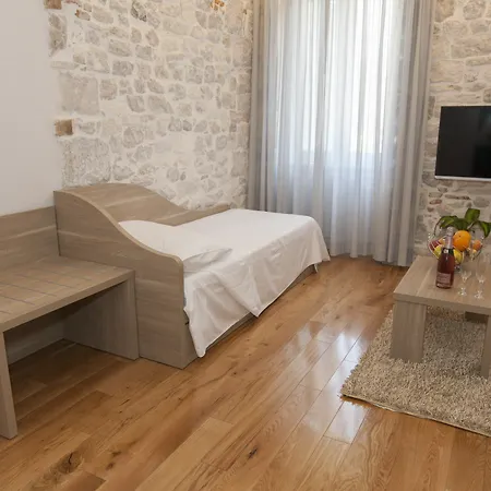 Tifani Luxury Guest house 4*