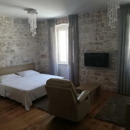 Tifani Luxury Guest house Split