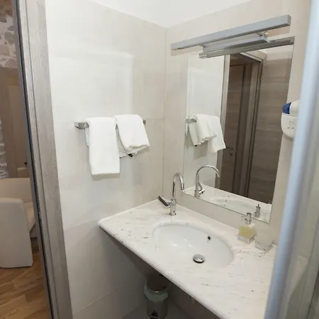 Tifani Luxury Gasthof 4*