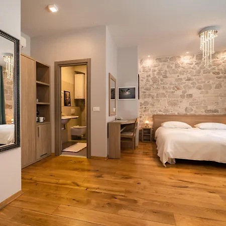 Tifani Luxury Gasthof 4*