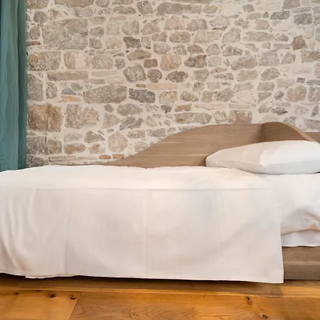 Tifani Luxury Gasthof Split